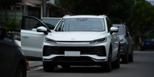 On a passé une semaine au volant du BYD Sealion 7 : voici notre verdict sur ce grand SUV électrique chinois