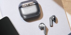 Les Samsung Galaxy Buds obtiennent le feu vert de la FDA pour devenir des aides auditives en vente libre