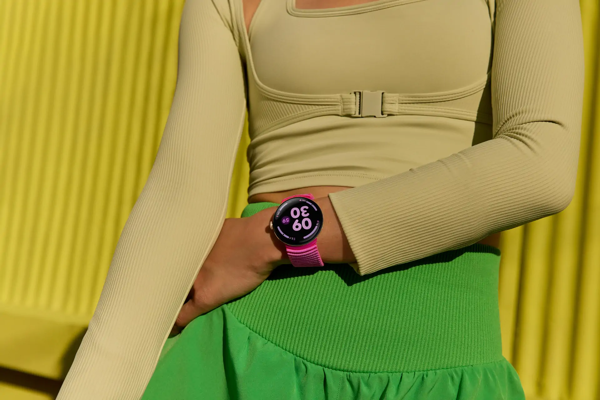 Google Pixel Watch 5 uff style de vie Hibiscus