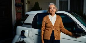 À 71 ans Jacqueline a troqué sa citadine diesel pour une électrique et ne regrette rien