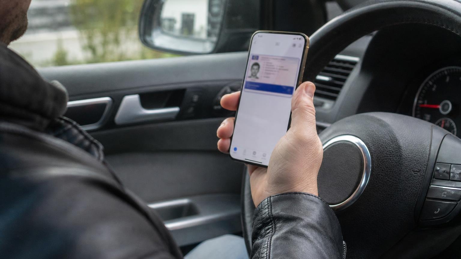Cʼest officiel : le permis de conduire passe au format dématérialisé et voici ce qui change