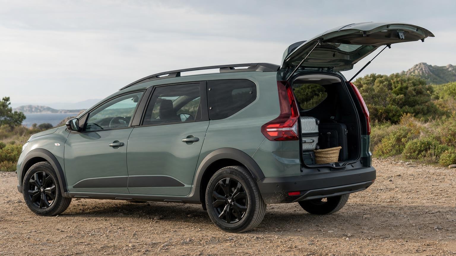 Ce break Dacia coûte moins cher quʼune Clio et emporte deux personnes de plus