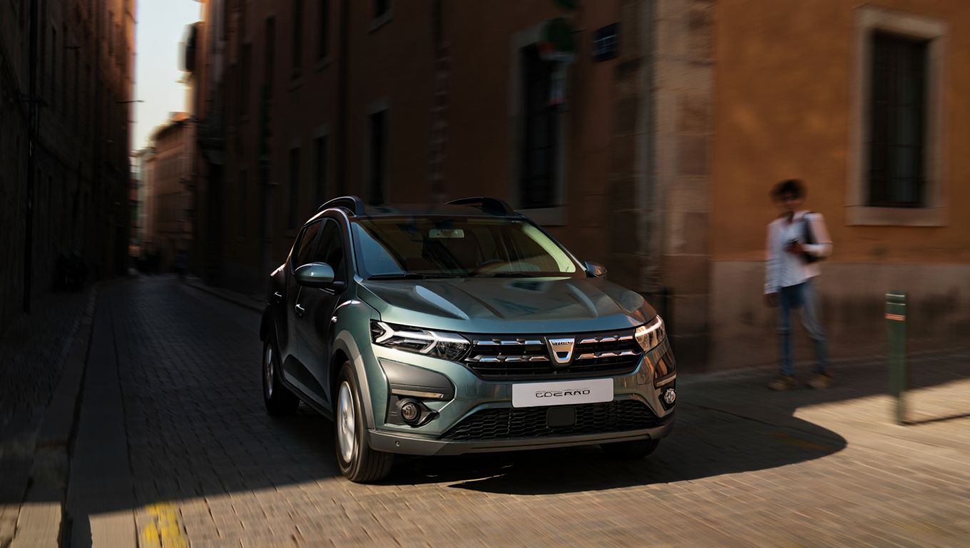 Dacia Sandero : la prochaine génération passe à lʼhybride et garde son prix plancher