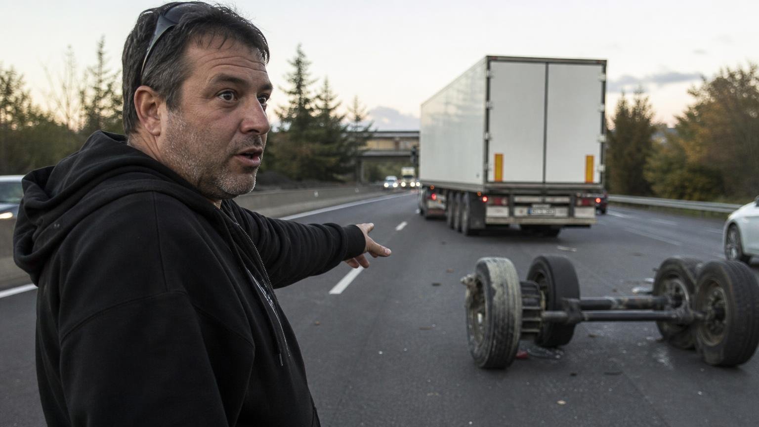« Jʼai vu la remorque se détacher devant moi » : ce routier raconte le carambolage évité sur lʼA7