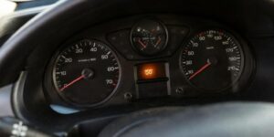 Le voyant de préchauffage qui clignote annonce une panne à 2 000 euros sur un diesel