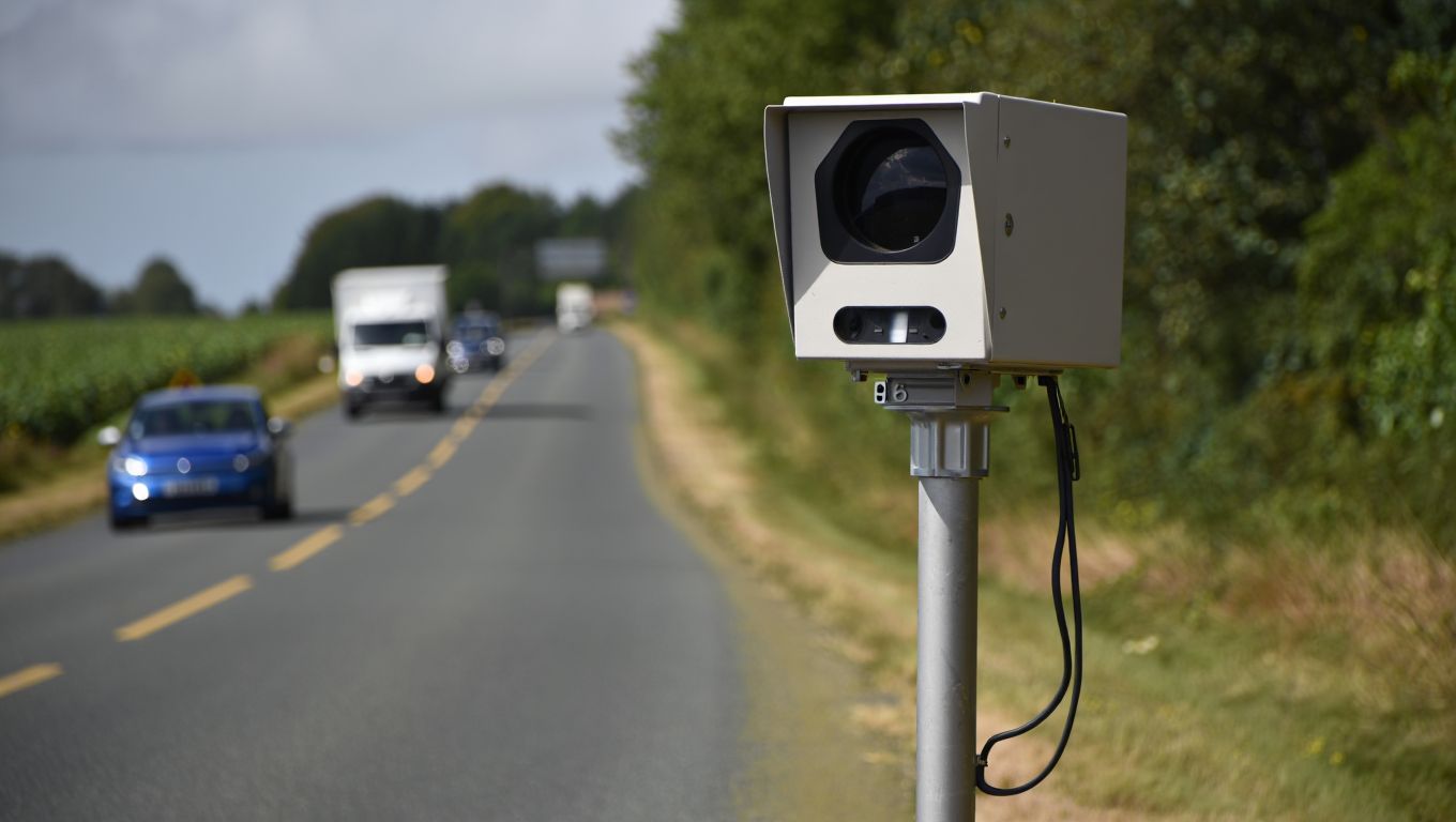 Un nouveau radar fixe vient dʼêtre mis en service sur la RN165 près de Lorient dans le Morbihan